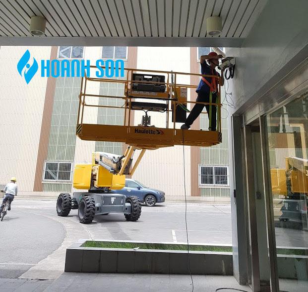 Cho thuê xe nâng người tại Nghệ An